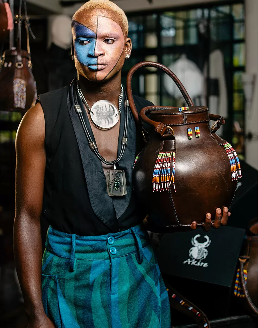 Akiduwang-Set-Front-Carry-Hold Akiduwang Set Front Carry Hold