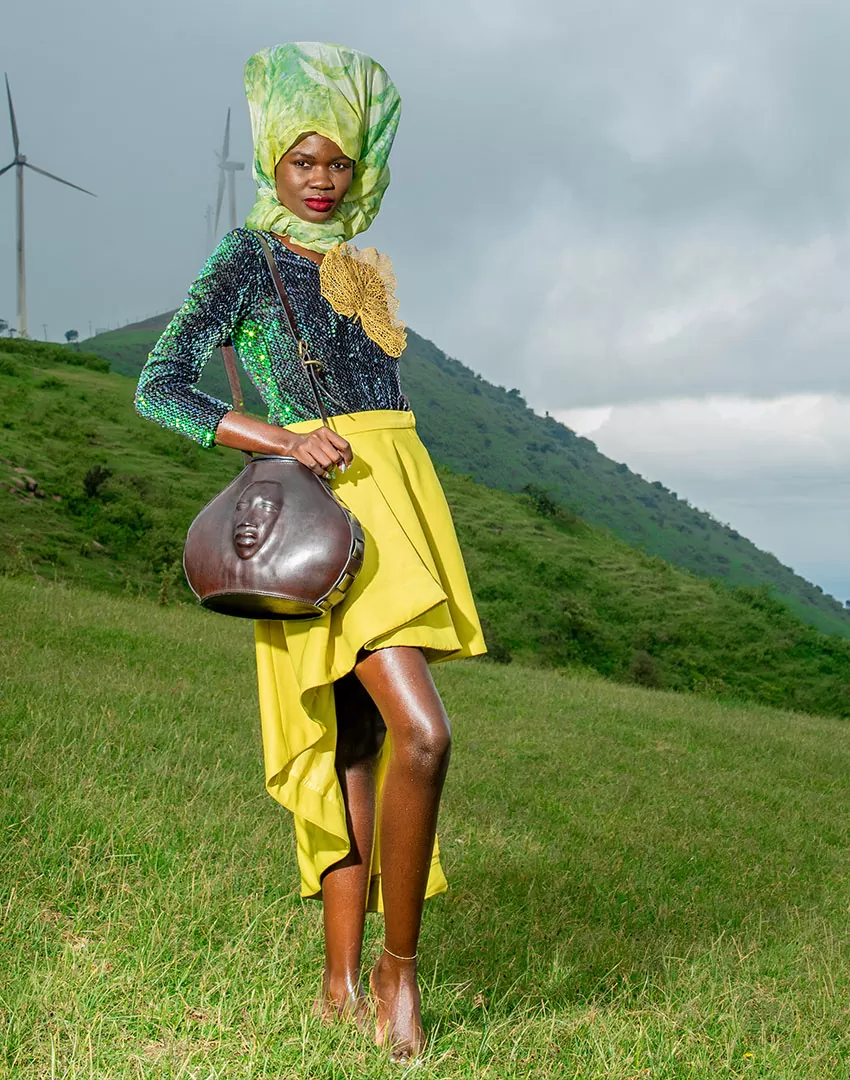 Amuka-Set-Front-Side-Fronted